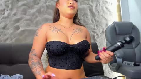 Snapshot of jadee__ chatting on February 2025 05:53:02 AM jadee__ online show from February 2025 05:53:02 AM