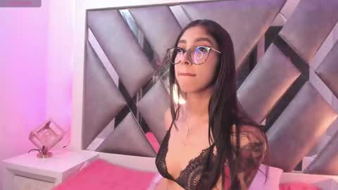 Snapshot of jadeestudios chatting on February 2025 09:26:02 PM jadeestudios online show from February 2025 09:26:02 PM