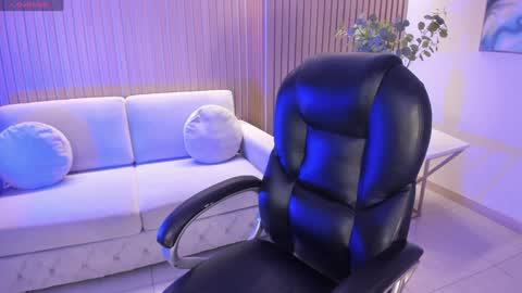 JADE EVANS online show from December 2024 06:04:02 PM