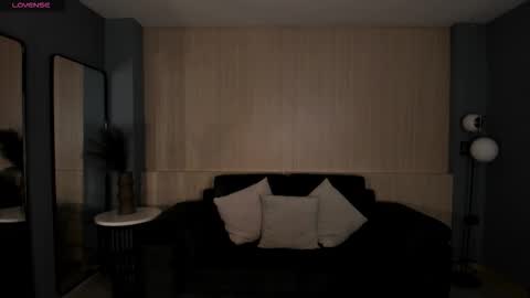 JADE EVANS online show from November 2025 11:38:02 AM