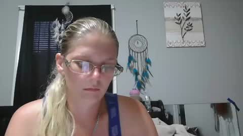 Snapshot of jadeluv chatting on July 2026 01:18:02 AM JadeLuv online show from July 2026 01:18:02 AM