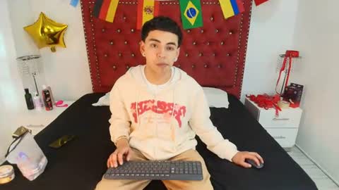 Snapshot of jaden_and_sofia chatting on July 2026 02:59:02 AM Jaden and Sofia online show from July 2026 02:59:02 AM