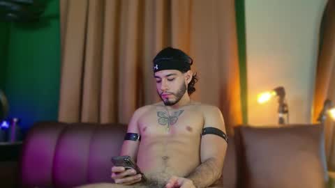 Jaden Feynman online show from November 2025 04:57:01 AM