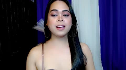 Jade online show from February 2025 03:42:01 PM