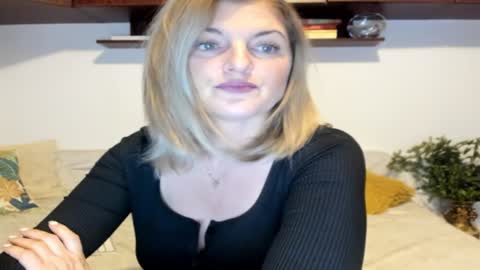elena online show from December 2024 02:44:02 AM
