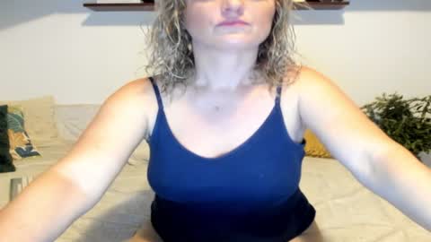 elena online show from December 2024 03:04:02 AM