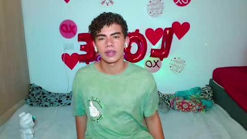 javi15  online show from February 2025 05:49:02 AM