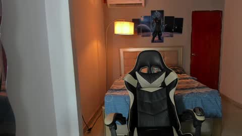 Jake Pons online show from December 2024 04:53:01 AM