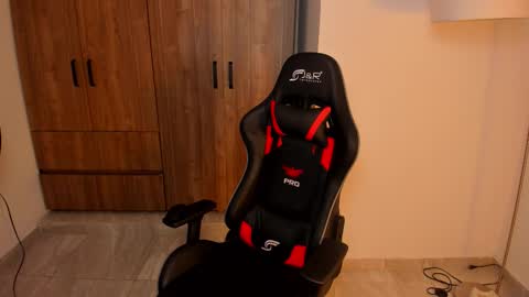 Jake Pons online show from September 2025 03:52:01 AM