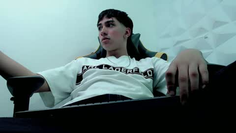 Snapshot of jake_tripp chatting on December 2024 03:40:01 AM jake_tripp online show from December 2024 03:40:01 AM