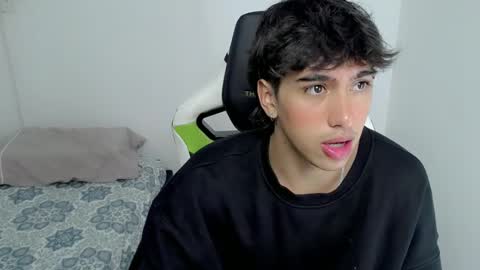 Snapshot of jake_tripp chatting on March 2025 09:14:02 PM jake_tripp online show from March 2025 09:14:02 PM