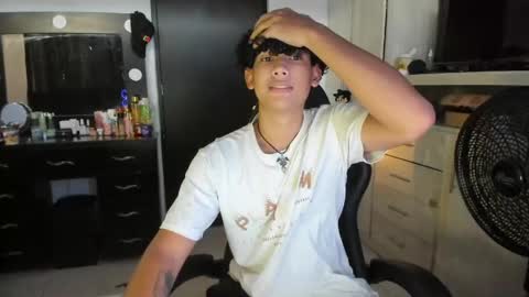 Snapshot of jake_willianss chatting on May 2026 10:22:02 PM jake willianss online show from May 2026 10:22:02 PM