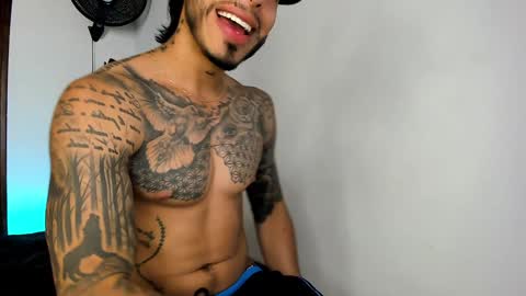 Santiago online show from January 2025 01:56:01 AM