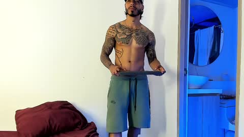 Santiago online show from February 2025 02:06:02 AM