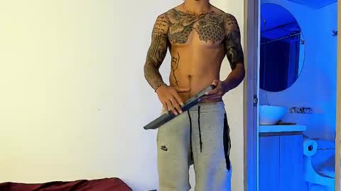 Santiago online show from February 2025 12:21:01 AM