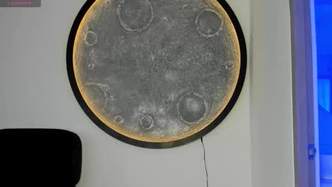 Santiago online show from November 2025 10:08:01 PM