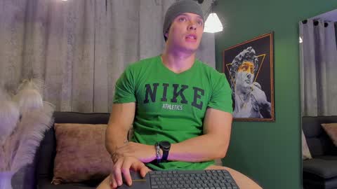 Snapshot of jakee_tyler chatting on December 2024 03:17:01 PM Jake Tyler online show from December 2024 03:17:01 PM