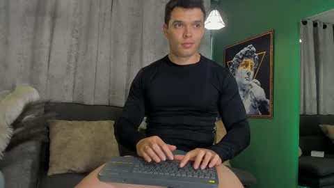 Snapshot of jakee_tyler chatting on February 2025 12:47:02 AM Jake Tyler online show from February 2025 12:47:02 AM