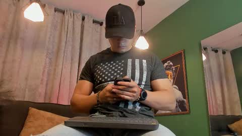 Snapshot of jakee_tyler chatting on September 2025 06:07:01 PM Jake Tyler online show from September 2025 06:07:01 PM