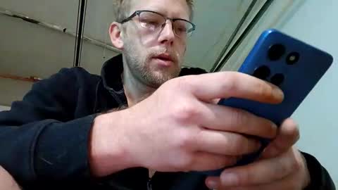 Snapshot of jakeyssnakey420 chatting on April 2026 01:55:02 PM JakeysSnakey420 online show from April 2026 01:55:02 PM