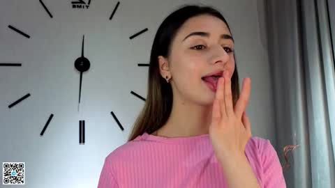 Iris online show from November 2025 04:12:02 AM