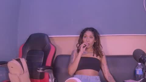 Snapshot of jamaicanbabex chatting on December 2024 12:55:02 PM jamaicanbabex online show from December 2024 12:55:02 PM