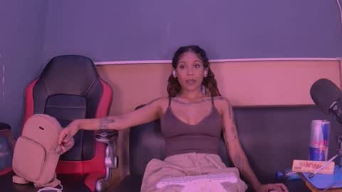 Snapshot of jamaicanbabex chatting on December 2024 03:02:01 PM jamaicanbabex online show from December 2024 03:02:01 PM