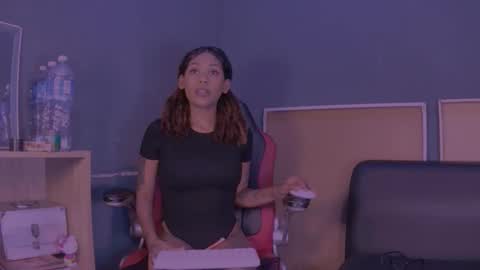 Snapshot of jamaicanbabex chatting on January 2025 09:45:02 AM jamaicanbabex online show from January 2025 09:45:02 AM