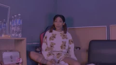 Snapshot of jamaicanbabex chatting on January 2025 10:10:02 AM jamaicanbabex online show from January 2025 10:10:02 AM