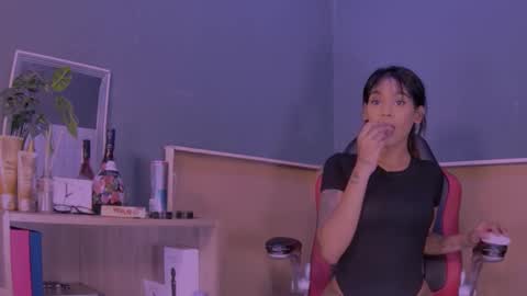 Snapshot of jamaicanbabex chatting on February 2025 09:47:01 PM jamaicanbabex online show from February 2025 09:47:01 PM