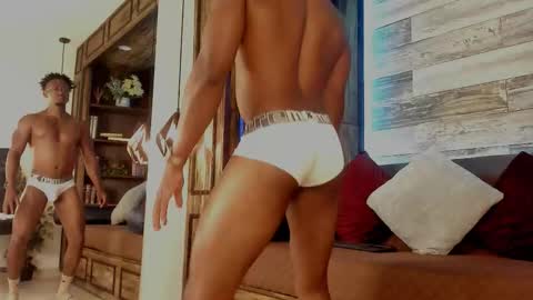   online show from November 2025 04:45:02 AM