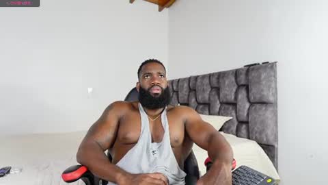 Snapshot of james_bbcmuscle chatting on June 2026 12:46:02 AM James BBC online show from June 2026 12:46:02 AM