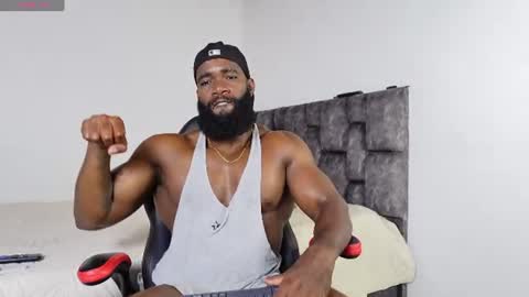 Snapshot of james_bbcmuscle chatting on June 2026 07:13:01 PM James BBC online show from June 2026 07:13:01 PM