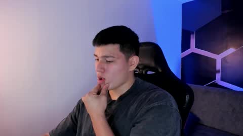 james_cr online show from February 2026 03:29:02 AM