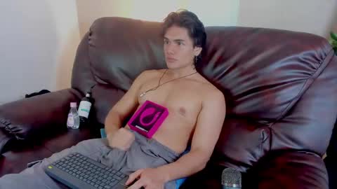 Snapshot of james_morrisonm chatting on May 2026 02:26:01 PM james_morrisonm online show from May 2026 02:26:01 PM