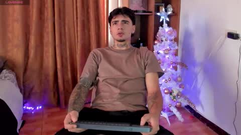 Snapshot of jamesdekker chatting on December 2025 12:56:01 PM jamesdekker online show from December 2025 12:56:01 PM