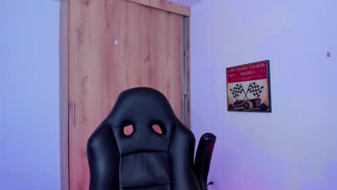 James Gray online show from December 2024 07:07:02 PM