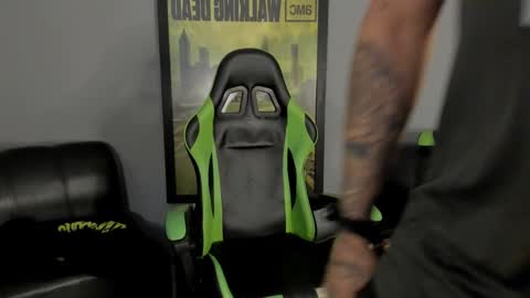 Jamesinked  online show from December 2024 03:20:02 PM