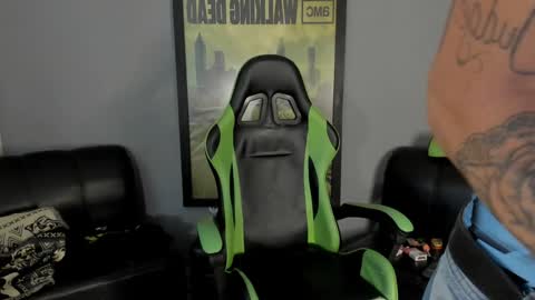 Jamesinked  online show from December 2024 04:19:01 PM