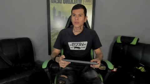 Jamesinked  online show from February 2025 06:26:02 PM