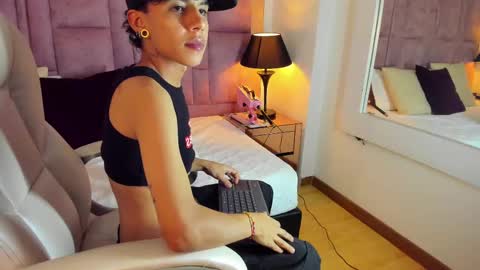 Snapshot of jamess_ford chatting on February 2025 01:41:02 AM jamess_ford online show from February 2025 01:41:02 AM