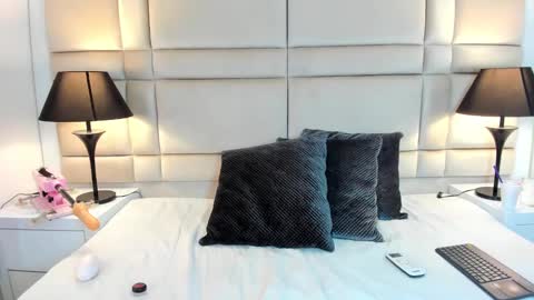 Snapshot of jamess_ford chatting on February 2025 02:17:02 AM jamess_ford online show from February 2025 02:17:02 AM