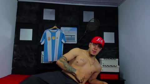 Jamezprada online show from September 2025 12:27:02 PM