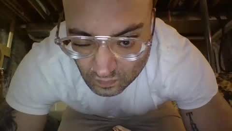 jamie19905 online show from April 2026 03:31:02 PM