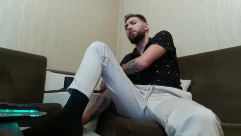 Robbie online show from February 2025 03:30:01 AM