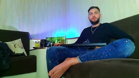 Robbie online show from March 2025 09:48:02 PM