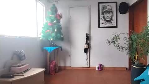 janariivera1 online show from December 2025 06:25:02 PM