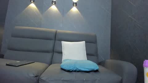 JANE  online show from January 2025 04:37:02 AM