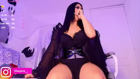 Jennifer online show from October 2025 09:16:02 PM