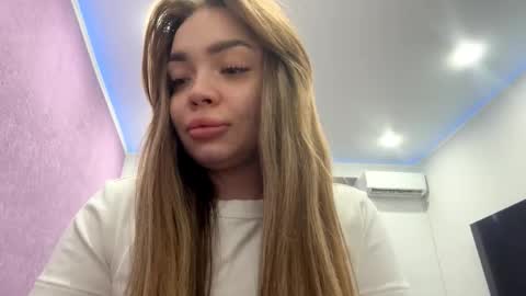 Snapshot of janetstohlton chatting on May 2026 06:53:01 AM Mia online show from May 2026 06:53:01 AM